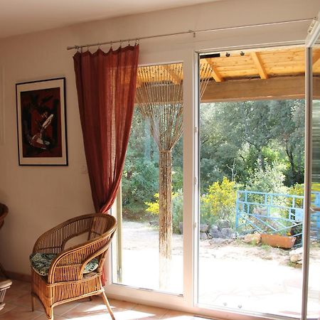 فيلا A L'Est D'Uzes Saint-Siffret الغرفة الصورة