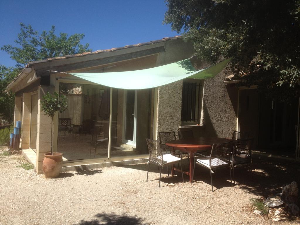 فيلا A L'Est D'Uzes Saint-Siffret الغرفة الصورة