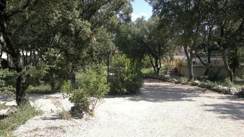فيلا A L'Est D'Uzes Saint-Siffret المظهر الخارجي الصورة