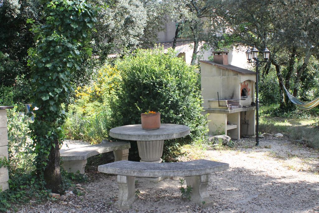 فيلا A L'Est D'Uzes Saint-Siffret المظهر الخارجي الصورة
